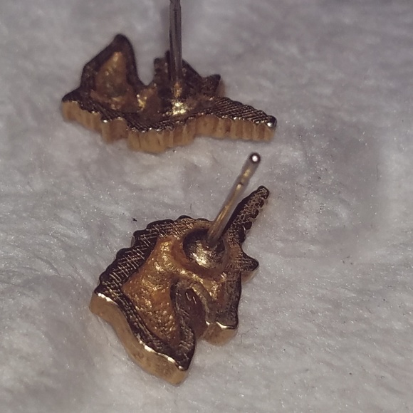 Cute unicorn pin and earring Bundle - Picture 2 of 2